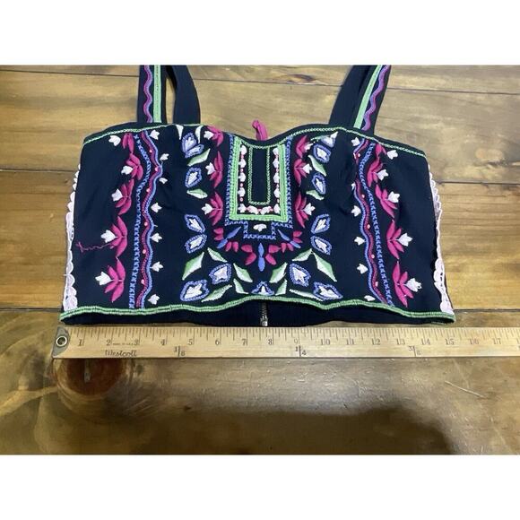 Anthropologie Embroidered Linen Blend Crop Top Women's sz 10 Black/Multi-color - Picture 4 of 8